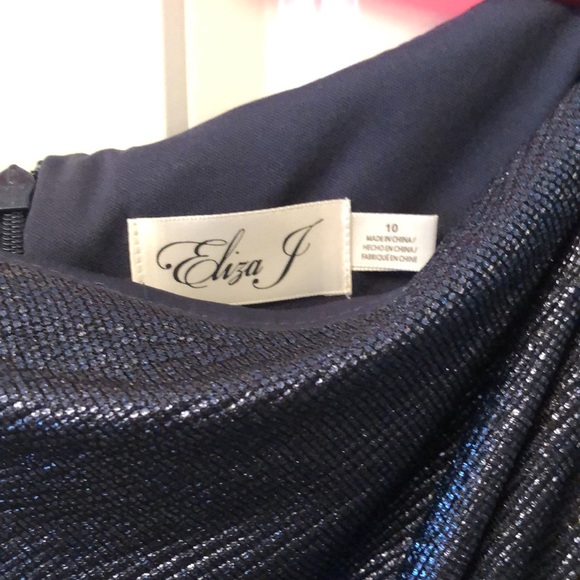 Eliza J Draped Column Capelet Dress - Picture 6 of 12